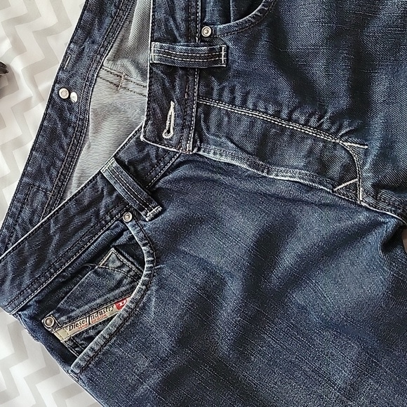 Jeans - Picture 11 of 11